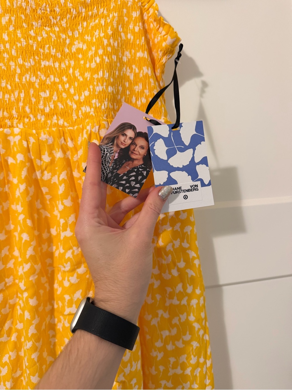 NWT DVF Girls Yellow Floral Smocked dress with Tie Straps - Picture 2 of 5